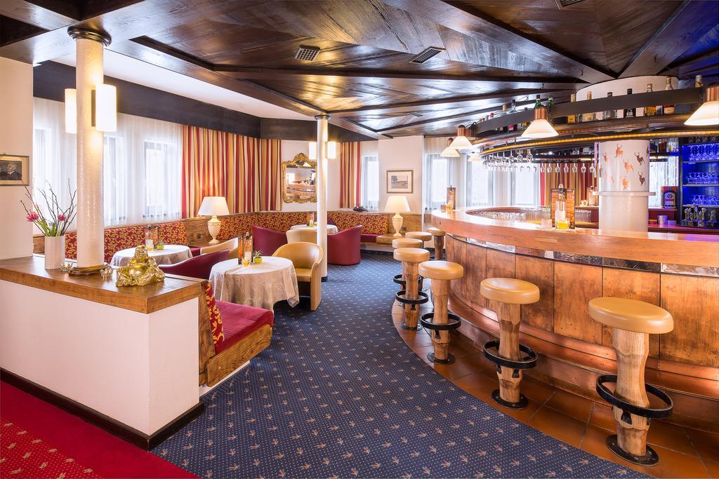 Hotel Neue Burg ناودرس المظهر الخارجي الصورة