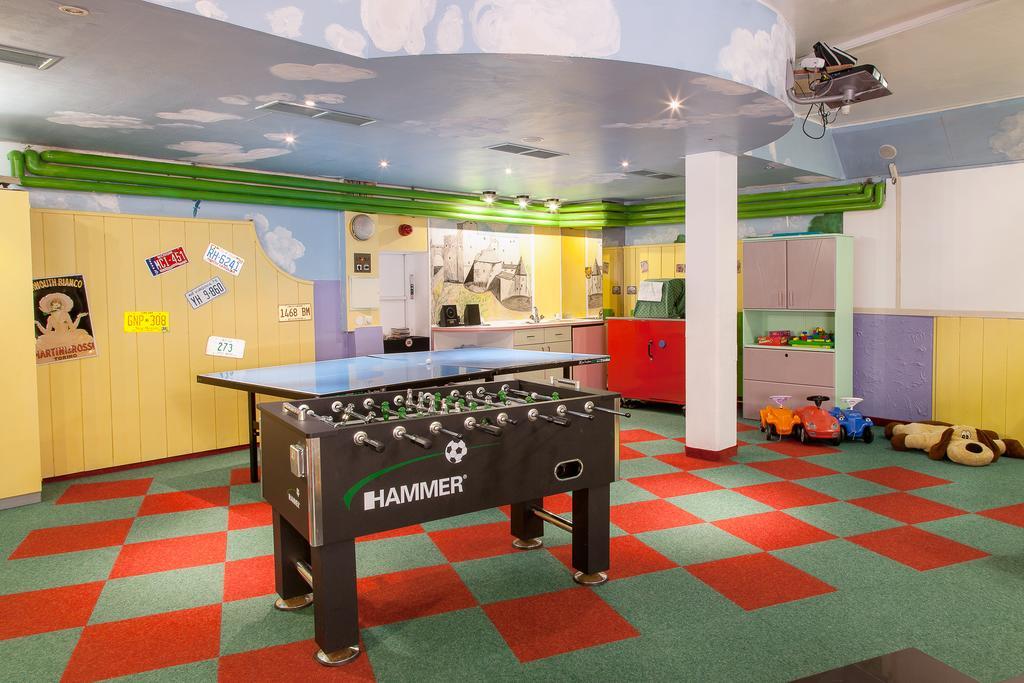 Hotel Neue Burg ناودرس المظهر الخارجي الصورة